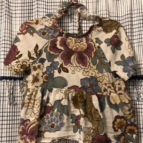 Zara Tops - Zara cropped top